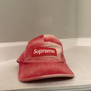 Red supreme cap